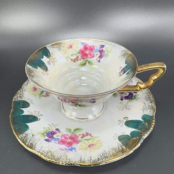 Vintage German Porcelain Teacup And Saucer Set Flower Pattern Gold Accent Decor - Picture 12 of 12